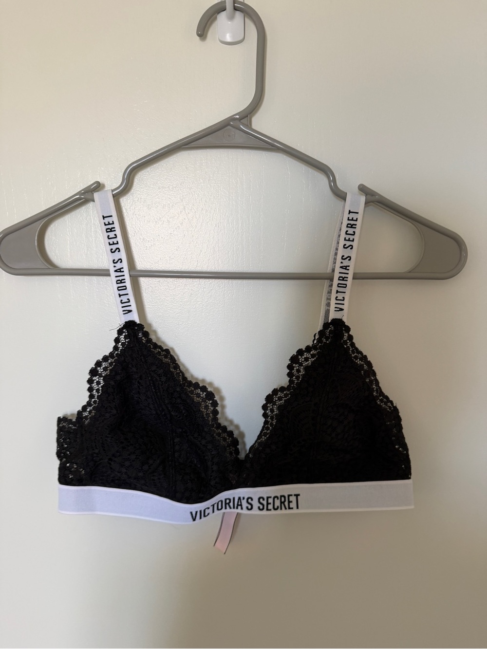 Women’s PINK Black Lace Bra